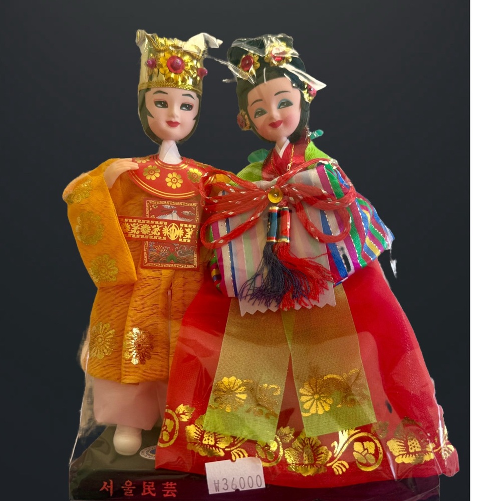 Traditional Korean Doll Set In Colorful Hanboks, new in package ❤️